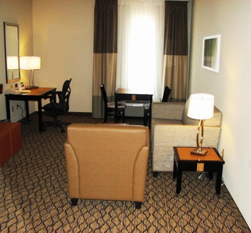 Holiday Inn Effingham image 7
